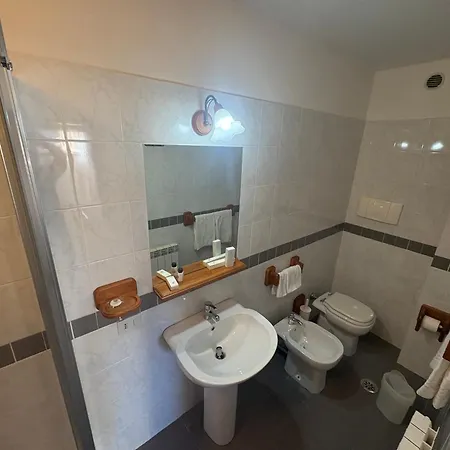 Miravalle Supersport Hotel Forni Avoltri